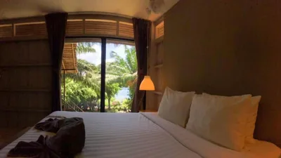 Bungalow mit teilweisem Meerblick — HIP Seaview Resort @ Phi Phi